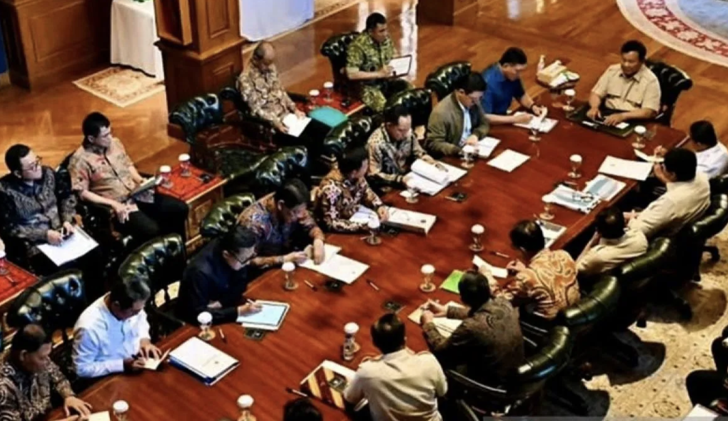 Presiden Prabowo Instruksikan Kementerian Jaga Harga Pangan Akhir Tahun