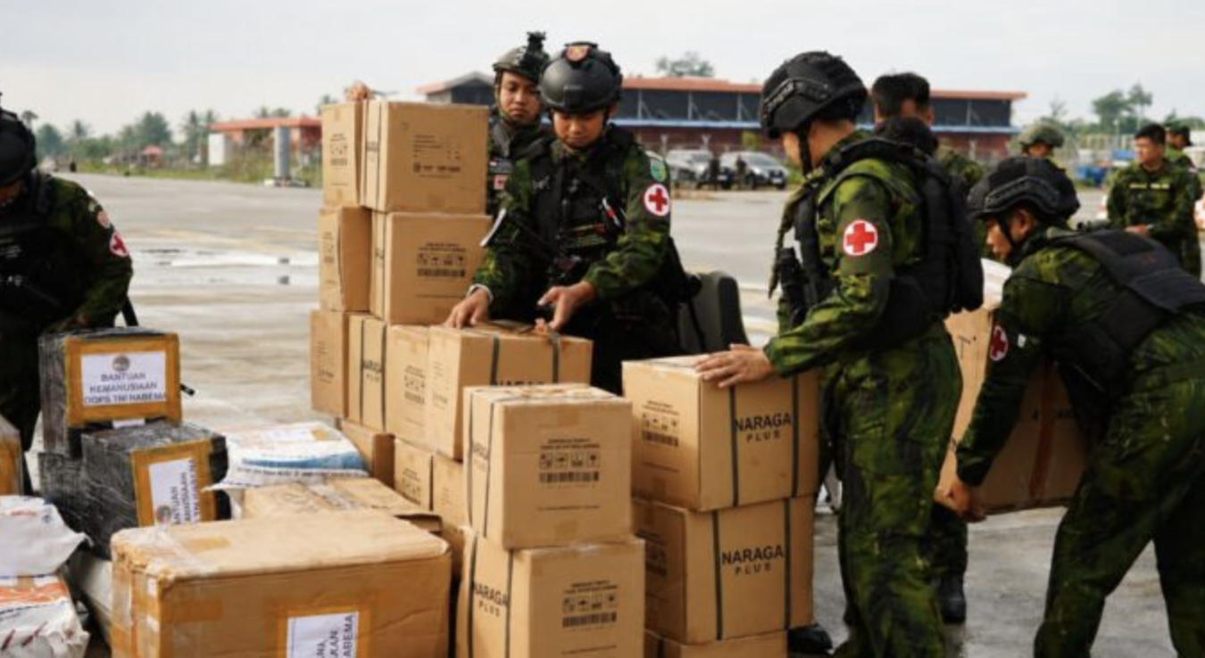Koops TNI Habema Salurkan 2 Ton Bantuan Kemanusiaan untuk Warga Papua