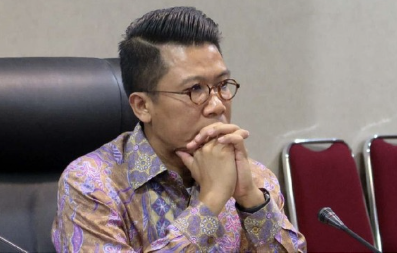 DPR Kaji Penghapusan Pungutan Otoritas Jasa Keuangan ke Bank dalam Revisi UU P2SK