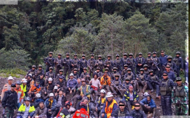 TNI Selamatkan 18 Pekerja Freeport dari Kepungan OPM