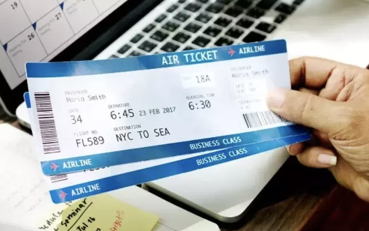 OJK Ungkap Maraknya Penipuan Tiket Murah Menjelang Libur Akhir Tahun 