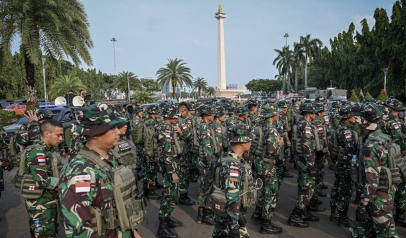 HUT TNI ke-80: TNI Tampilkan Seragam Baru dan Simulasi Tempur