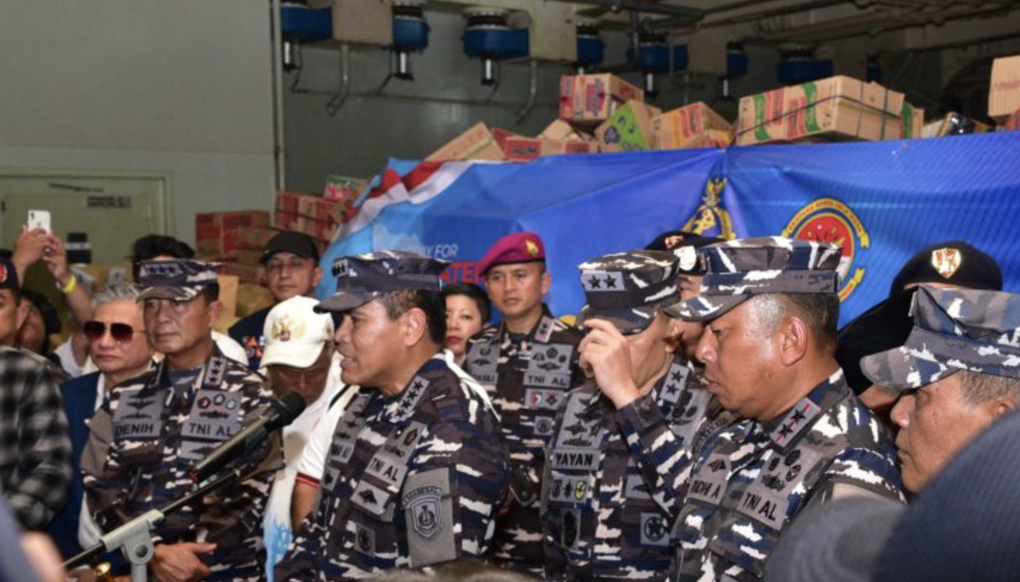 Marinir Percepat Distribusi Bantuan dan Layanan Medis Korban Banjir Sumatera