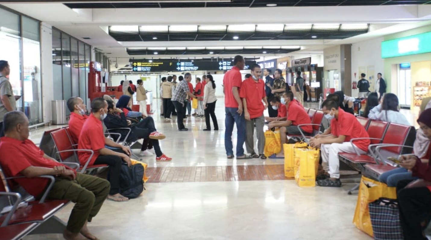 Pemerintah Telusuri Peran 6.308 WNI dalam Sindikat Penipuan Daring Kamboja