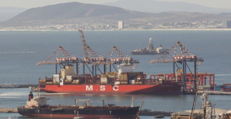 Konflik Iran Memanas, AS Siap Kawal Kapal Tanker di Selat Hormuz