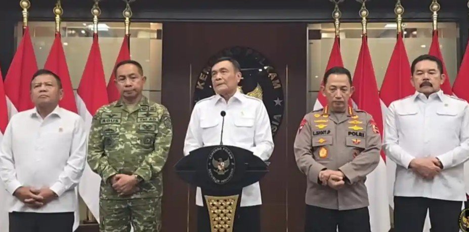 Menko Polkam: Indonesia Tetap Aman, Isu di Medsos Hoaks