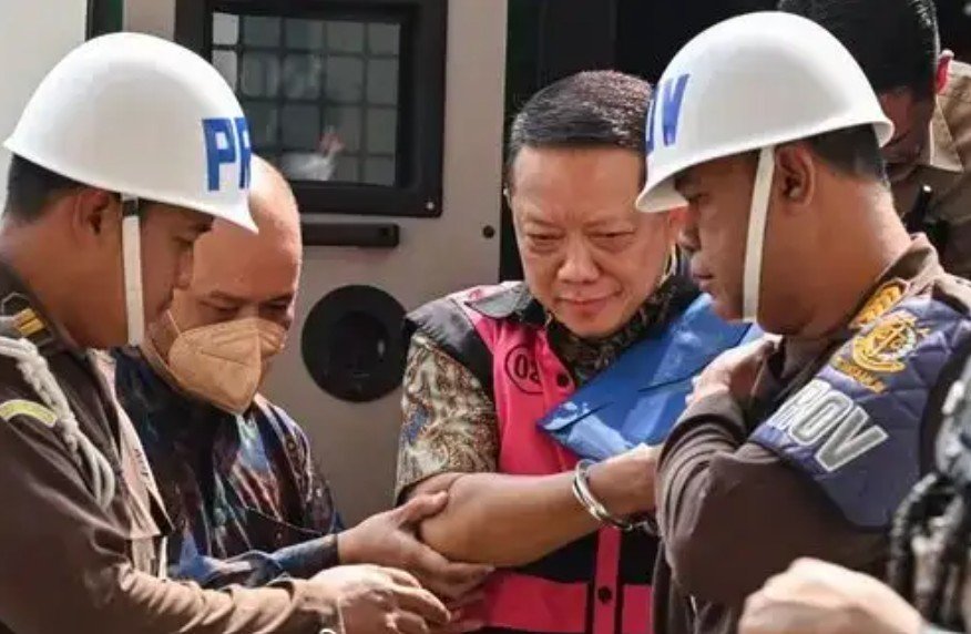 Manuver Hukum Eks Jampidsus Febrie Kelabui Publik soal Substansi Perkara