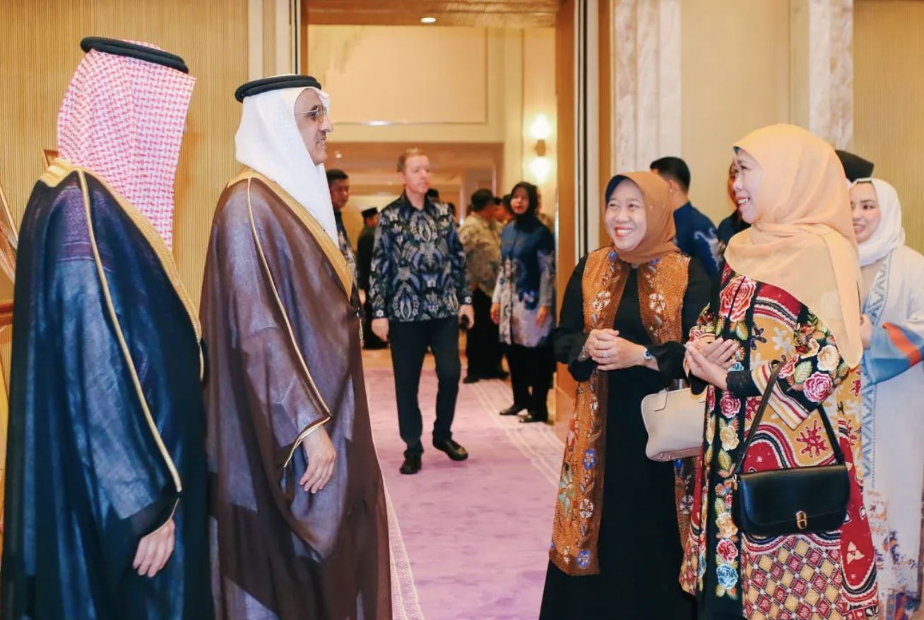 Khofifah Hadiri Buka Puasa KBRI Arab Saudi, Perkuat Hubungan Indonesia–Saudi di Momen Founding Day