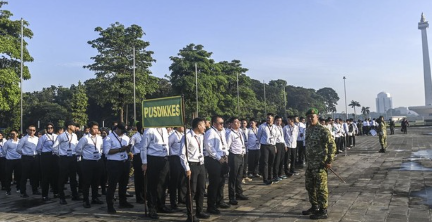 Mendikti Libatkan TNI untuk Pembekalan LPDP Perkuat Disiplin dan Nasionalisme