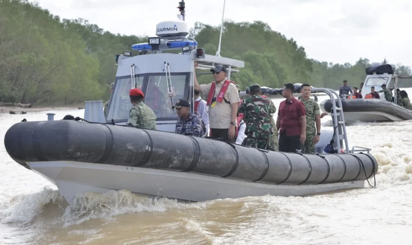 Satgas TNI Keruk Sedimentasi Muara Kuala Aceh Tamiang, Menhan Pastikan Cegah Banjir Berulang