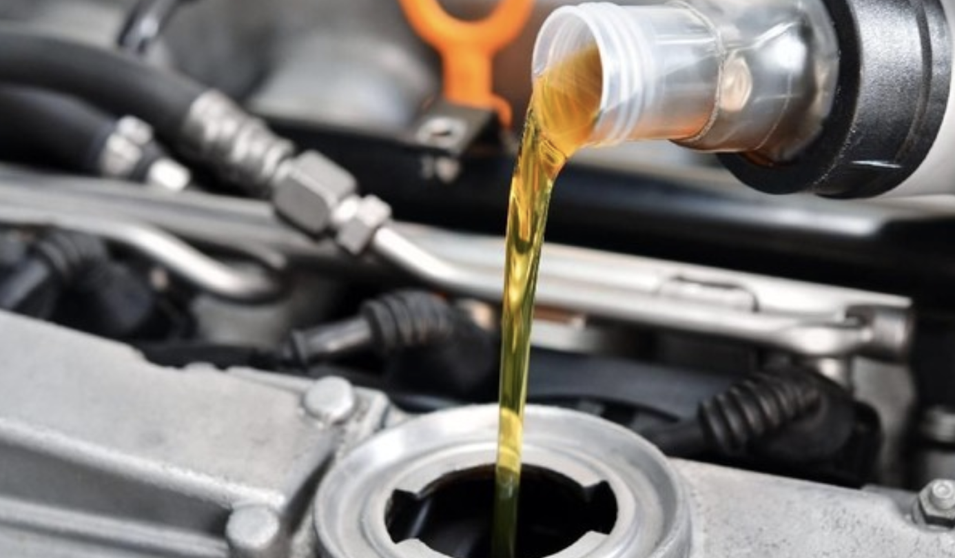 Konten Viral Minum Oli Tuai Sorotan, MUI Sulsel: Haram dan Berisiko, Jangan Sampai Ditiru Masyarakat