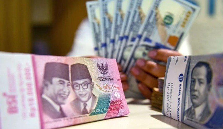 Rupiah Tertekan di Awal Perdagangan, Defisit APBN Jadi Sorotan