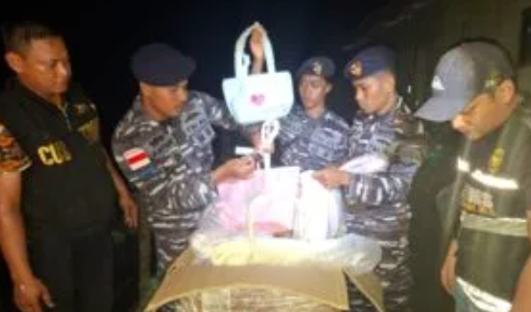 TNI Gelar  Sweeping Cegah Masuknya Barang Ilegal di Perbatasan 