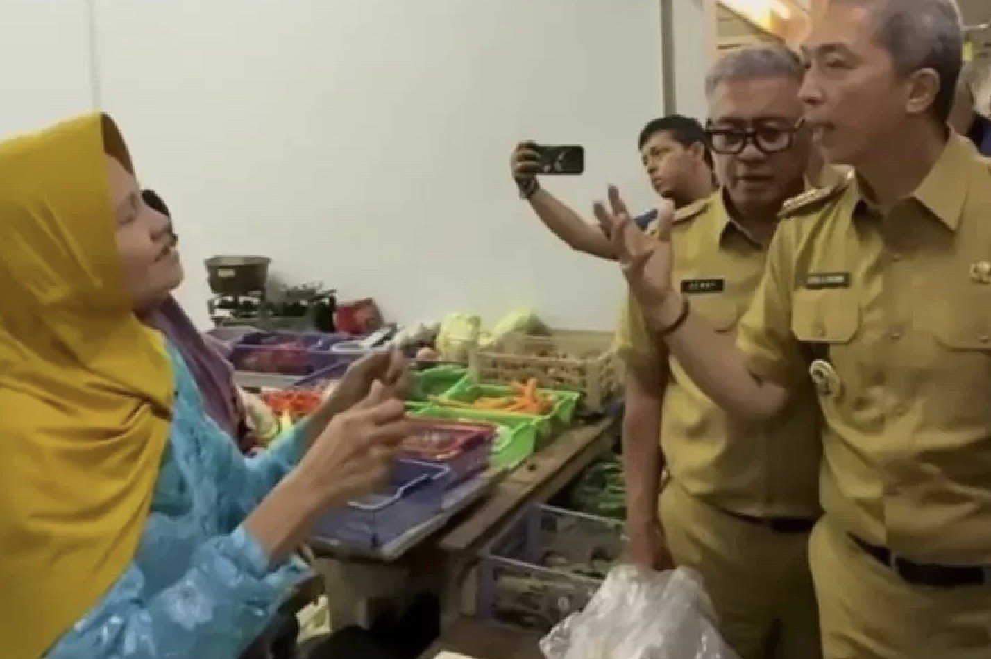 Wali Kota Bogor Lakukan Sidak, Pastikan Pasar Bebas Beras Palsu dan Oplosan